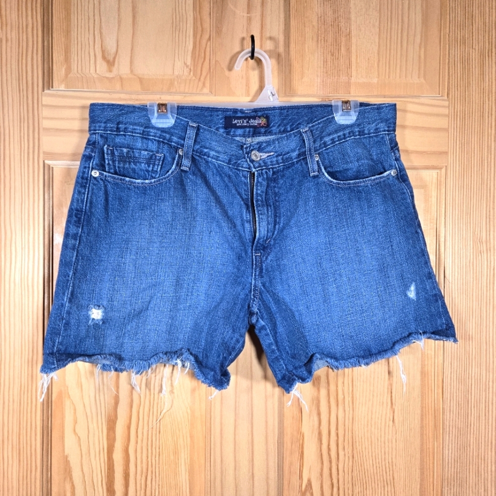 Levis Genuinely Crafted Womens Sz 11 Mid Rise Jean Shorts Raw Hem Denim Summer